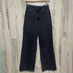 High-Waisted Black Wide-Leg Jeans Size 36